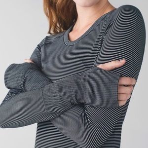 Swiftly Tech Long Sleeve Crew
